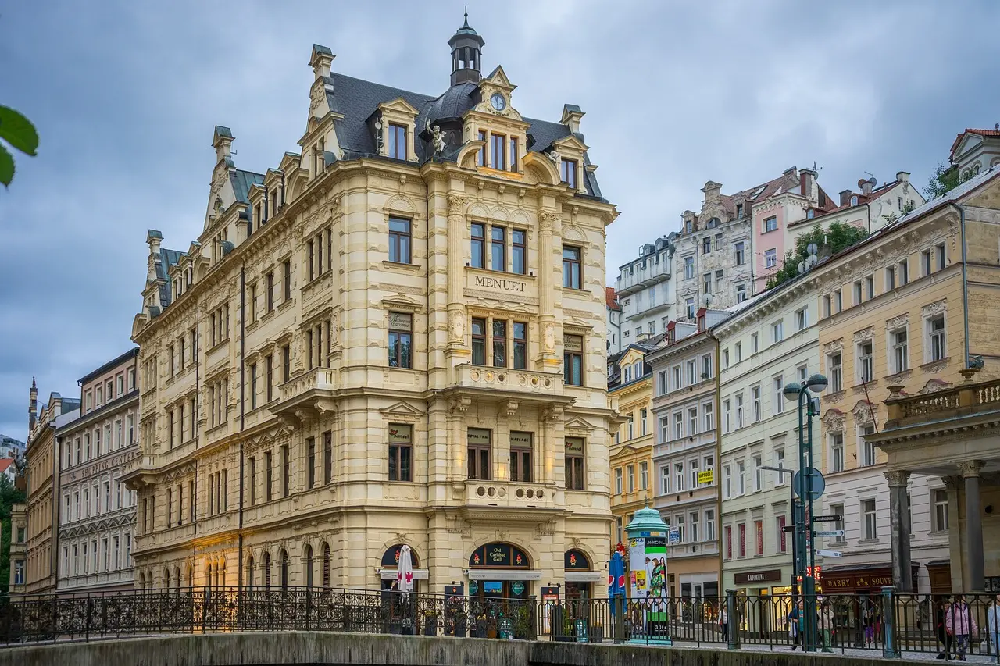 Jak niedrogo wynająć komfortowy apartament w Krakowie?