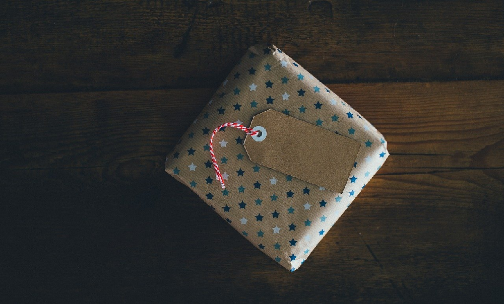 Pakowanie prezentów – sprawdzone patenty